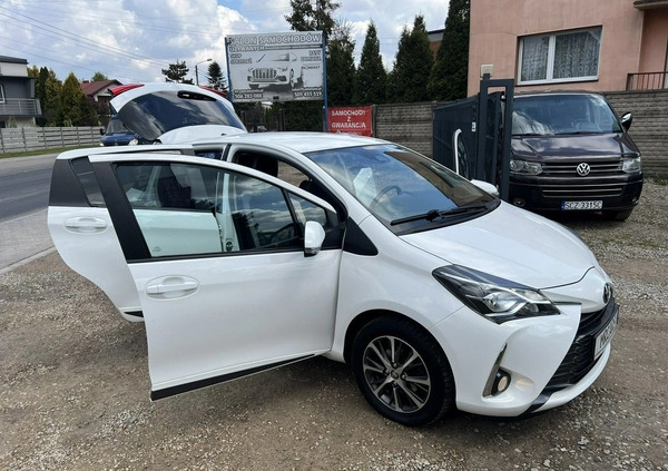 Toyota Yaris cena 57500 przebieg: 70000, rok produkcji 2020 z Łuków małe 781